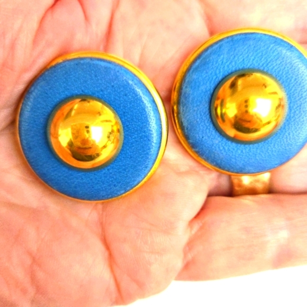 HERMES Leather Gold Tone Clip-on Earrings Excellent - Picture 6 of 9